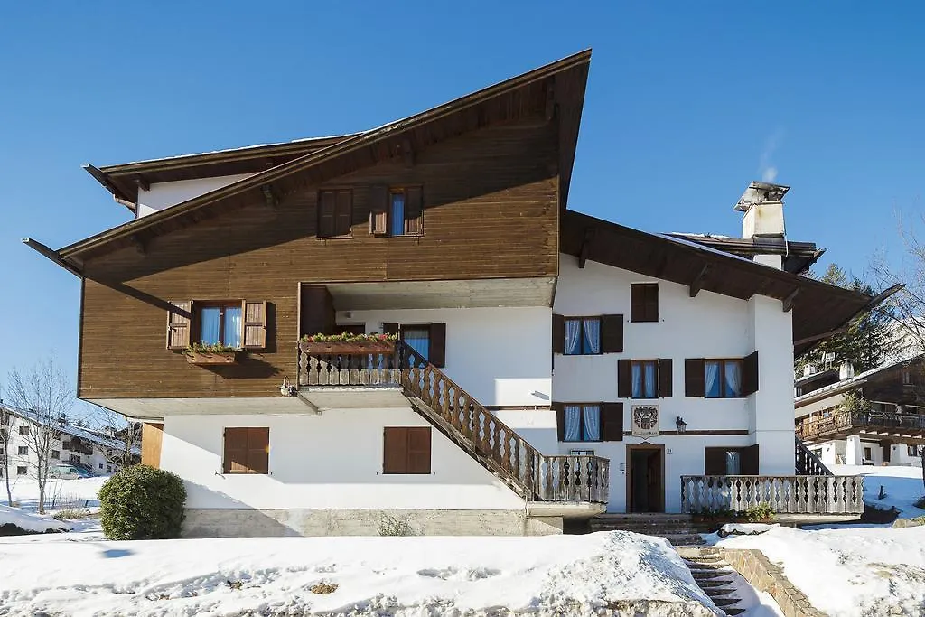 Villa Casanova Cortina d'Ampezzo 0*,